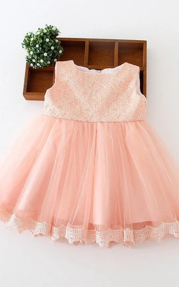 Sleeveless Pleated Lace Bodice Dress With Flower