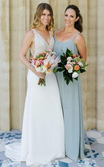 Elegant Mermaid V-neck Chiffon and Lace Sweep Train Wedding Dress
