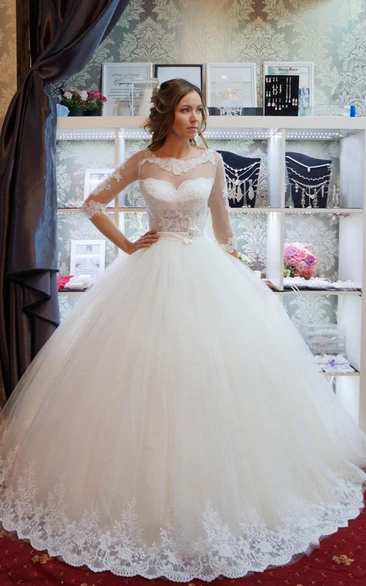 Ball Gown Tulle Lace Button Wedding Dress