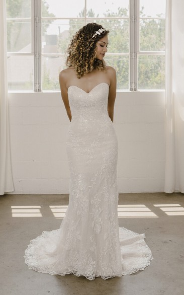 Sleeveless Mermaid Sweetheart And Buttons Lace Wedding Dress With Open Back