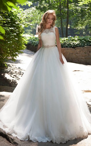 Ball Gown V-Neck Beaded Sleeveless Tulle Plus Size Wedding Dress