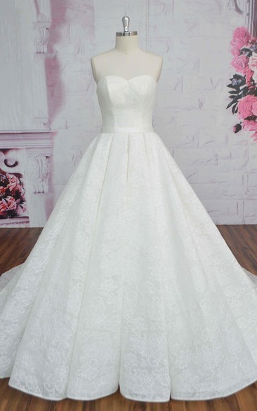 Ballgown Sweetheart Lace-up Corset Lace Sleeveless Wedding Dress With Sash And Ruching