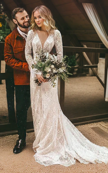 Boho Floral Lace Vintage Long Sleeve V-neck A-Line Wedding Dress with Keyhole Back