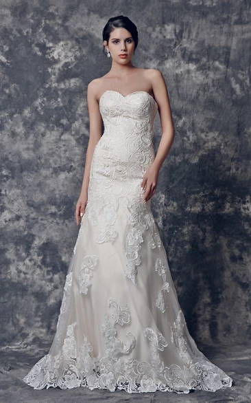 Sweetheart Fit and Flare Lace Wedding Dress