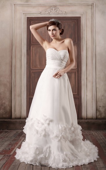 La fashion outlet district wedding dresses