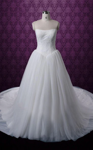 Strapless Long Tulle Ball Gown With Lace Bodice