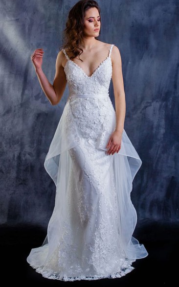 Modern Mermaid Floor-length Sleeveless Lace V-neck Wedding Dress with Appliques