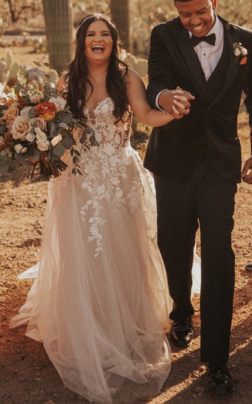 Elegant A Line V-neck Tulle Sleeveless Wedding Dress with