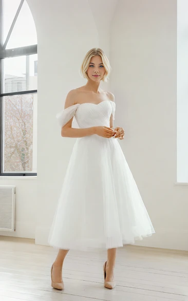 A-Line Off-the-shoulder Sweetheart Tulle Simple Sexy Adorable Modern Garden Petite Tea-length Pleats Sleeveless Backless Lace-up Back Wedding Dress Gown