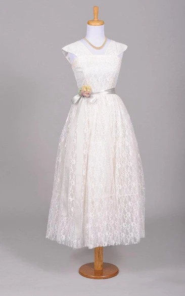 1950 Lace Embroidered Vintage Wedding Dress