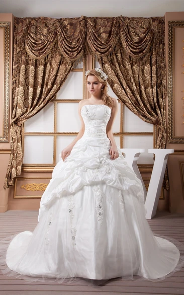 Elegant Pick-Up Ball Gown with Appliques and Court Train