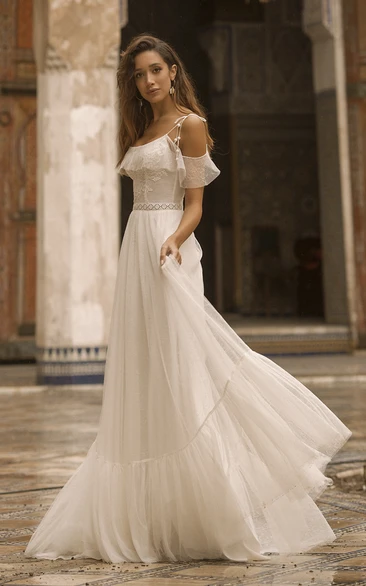 Spaghetti Straps Off-the-shoulder Adorable Tulle Wedding Dress With Lace Details