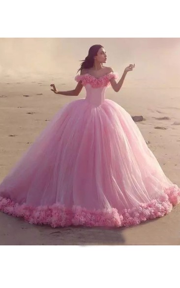Princess Ball Gown Off-the-shoulder Ruffled Short Sleeve Tulle Dress