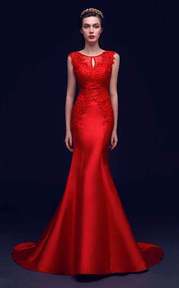 Strapless Scoop Neck Pleated Mermaid Satin Gown With Appliques
