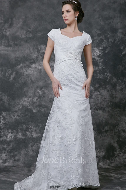 Breathtaking Sweetheart Lace-appliqued and English Net Gown With Ruched ...
