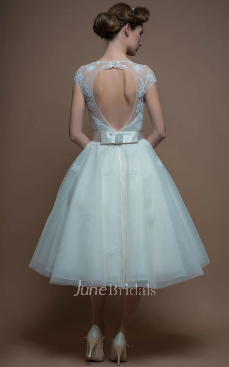A-Line Scoop-Neck Sleeveless Tea-Length Organza Wedding Dress With Appliques And Keyhole