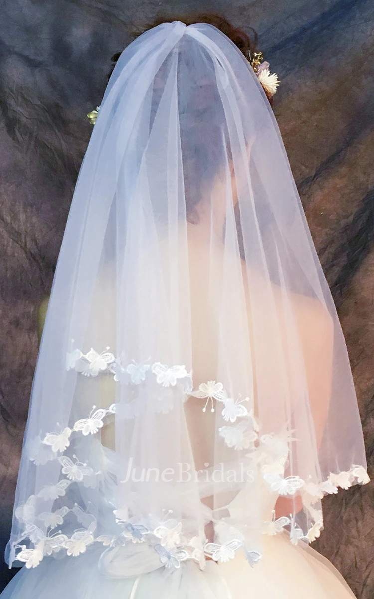 Short Elbow Wedding Veil with Flower Lace Edge