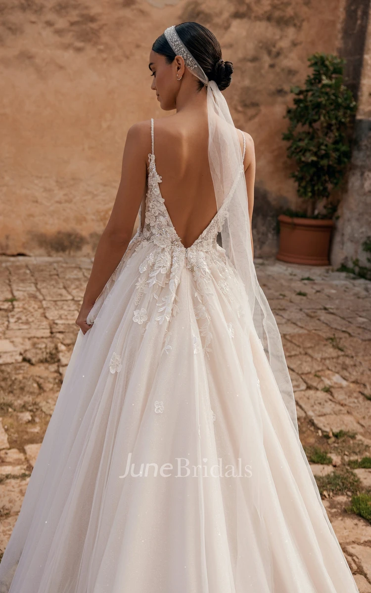 Lace Sexy Spaghetti Straps Appliques Court Train Wedding Dress Lace Sexy Spaghetti Straps Appliques Court Train Wedding Dress