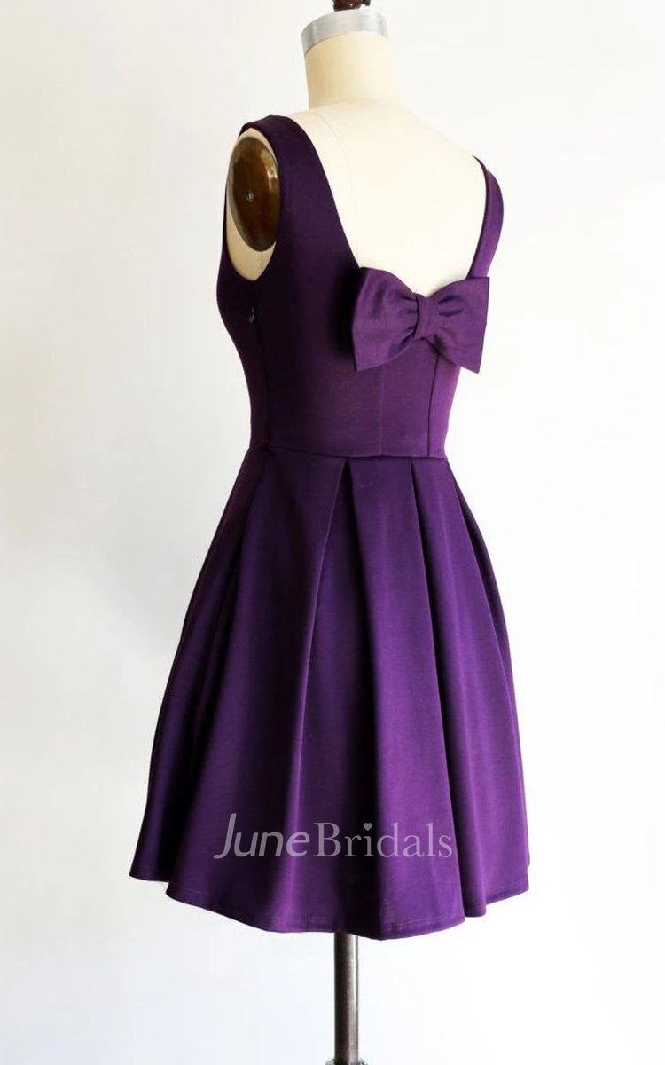 Sleeveless A-line Dress With Straps and Bow