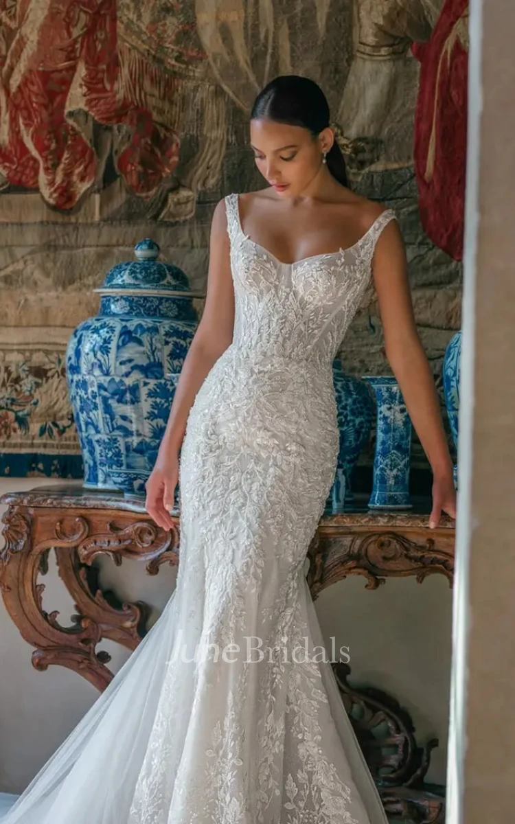 Mermaid V-neck Lace Beach Wedding Dress With Open Back And Appliques