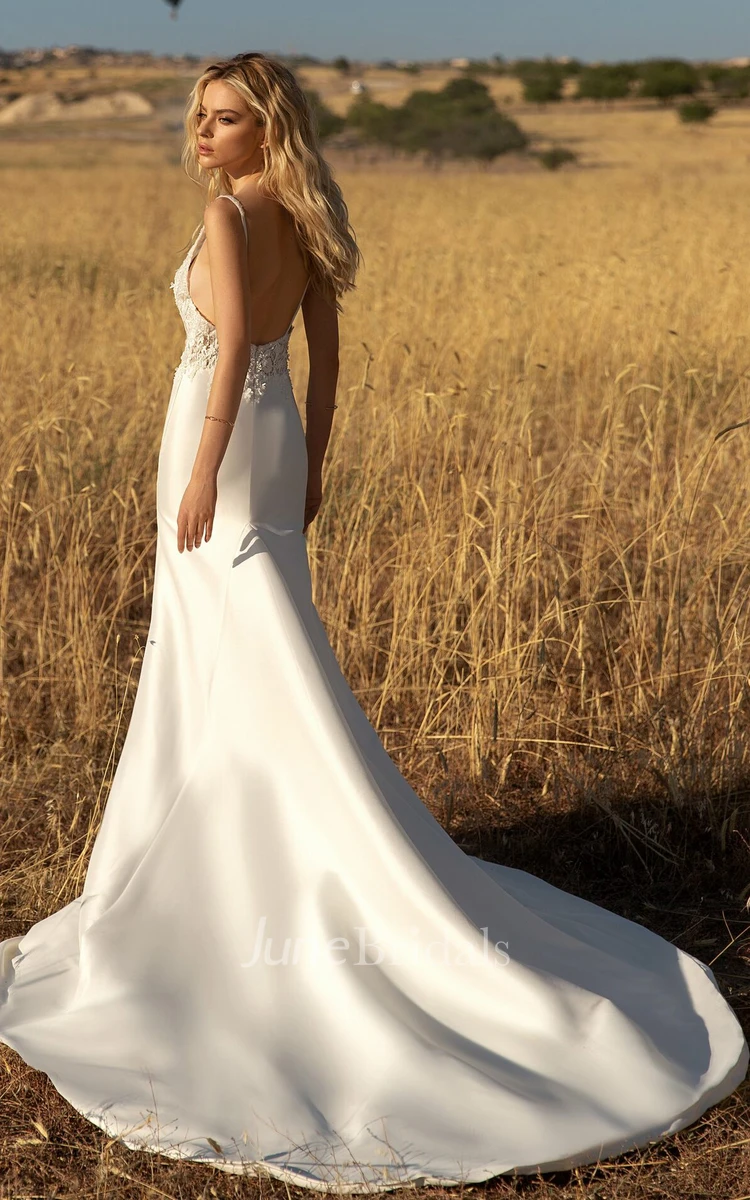 Modern Sheath Floor-length Sleeveless Satin Wedding Dress with Appliques