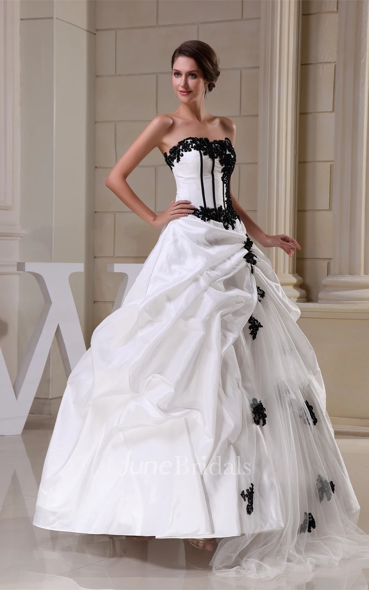Glamorous Ruffled Strapless Bodice Gown with Lace Appliques and Zipper Back