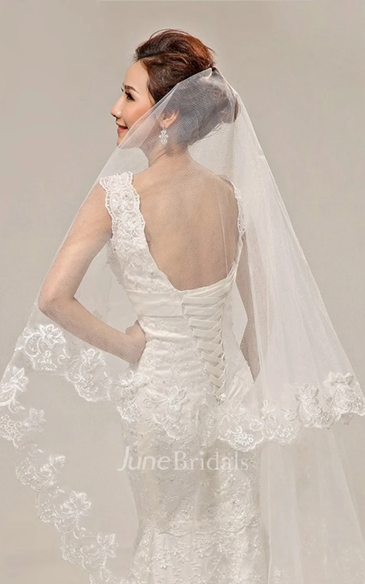 Simple Style Sweep Wedding Veil with Lace Edge