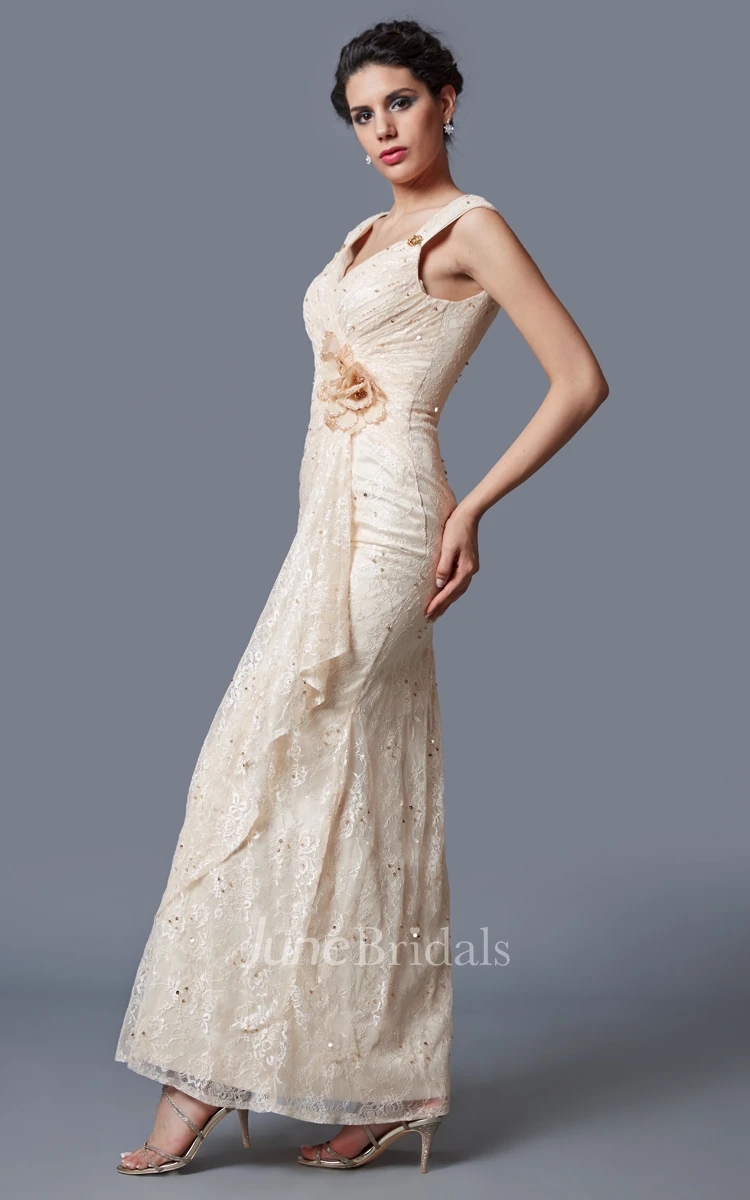 Exquisite Cap Sleeve Draped Form-fitted Lace Gown With Flowers