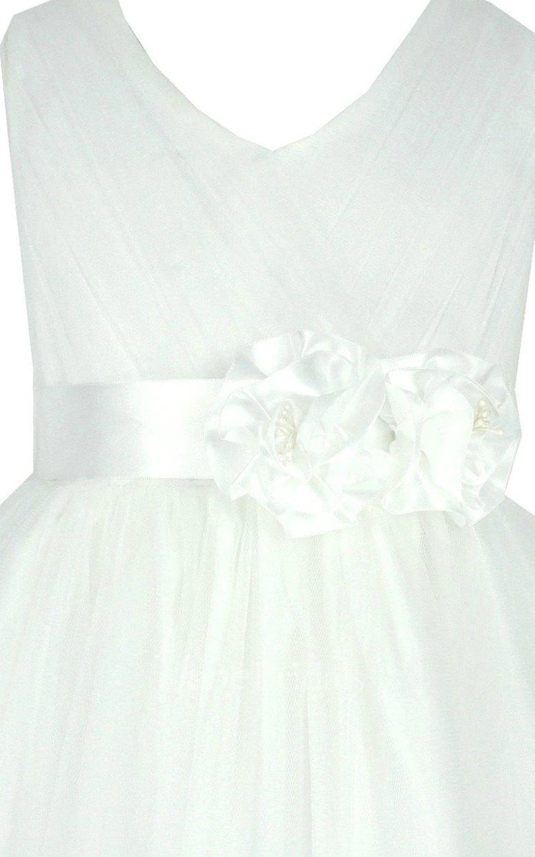 Sleeveless V-neck A-line Dress With Pleats and Bow