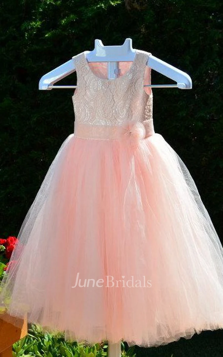 Lace Tulle Flower Girl Wedding Dress With Sleeveless and Scoop Neck