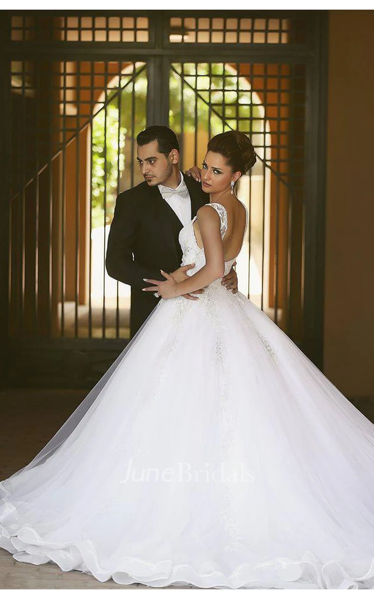 Delicate Strap Tulle Wedding Dress Beadings Appliques Ball Gown