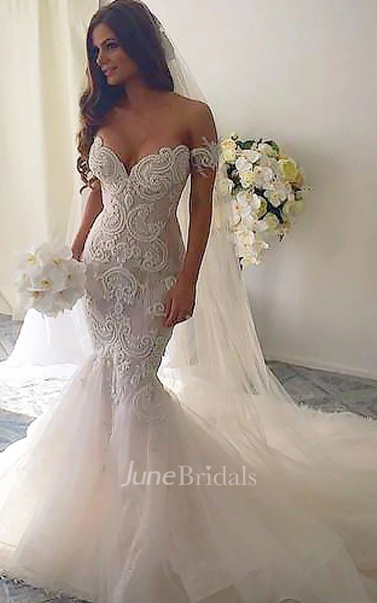 wedding dress trumpet strapless scoop neck