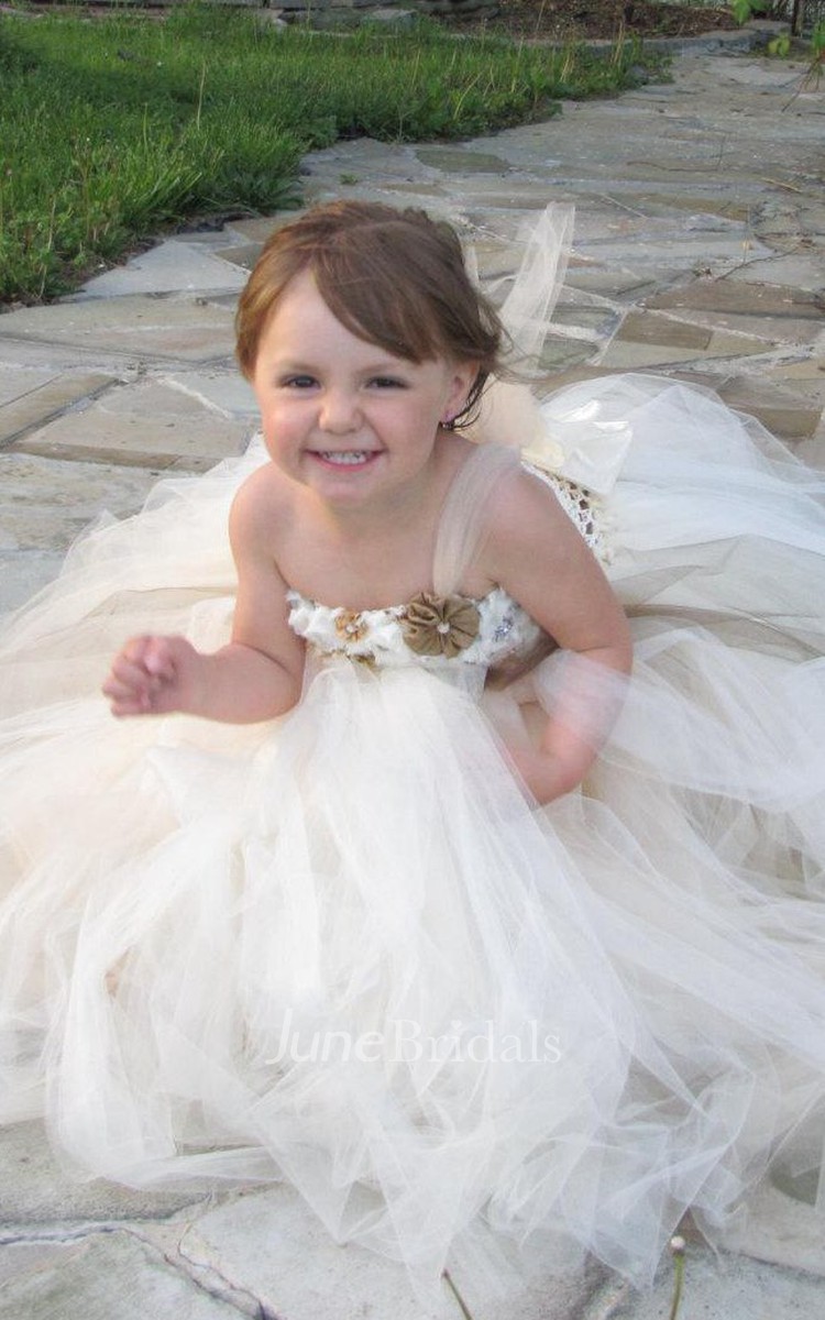 White flower girl dress, sparkle dot tulle, floral bodice, flower girl tutu, tutu dress for girls, tulle flower girl buying dresses, wedding tutu