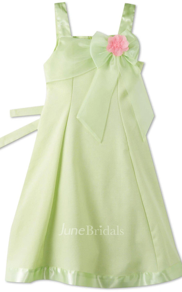 Sleeveless A-line Dress With Flowers and Bow