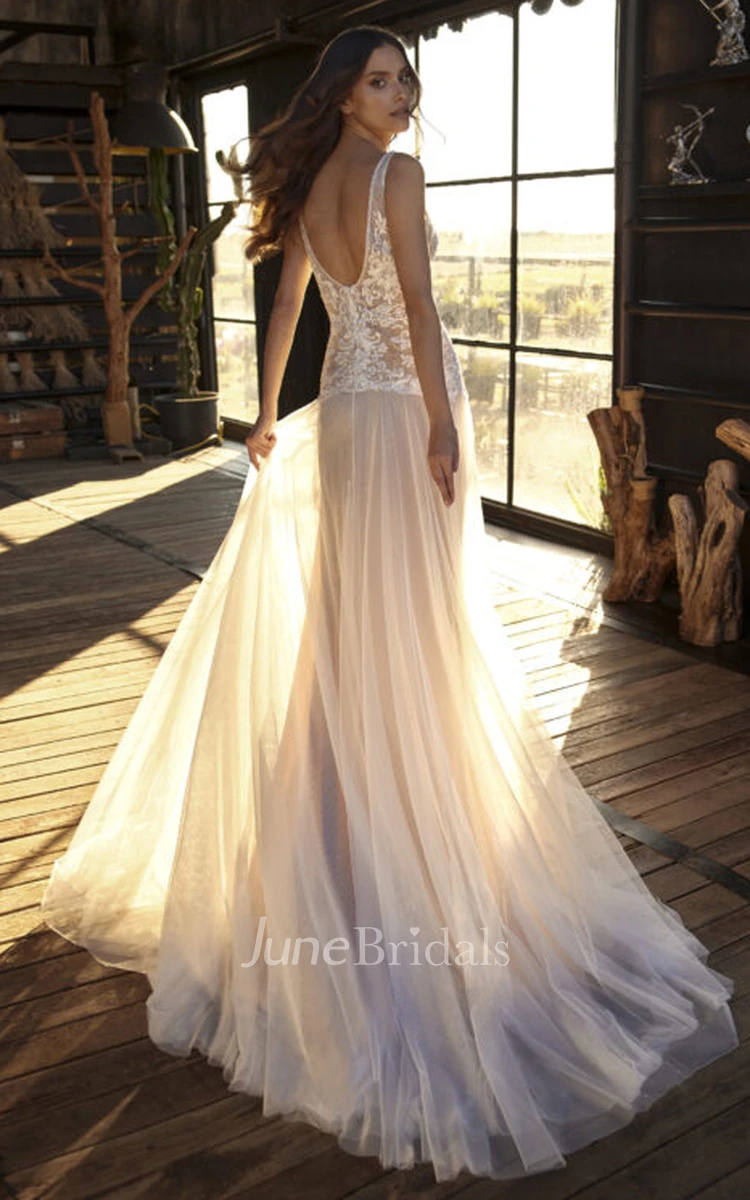 Modern Sleeveless A-Line Tulle Wedding Dress With V-neck And Low-V Back
