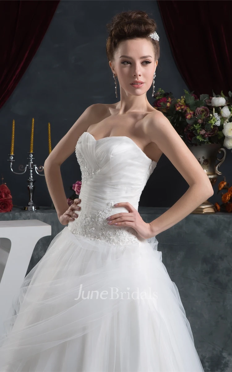 Sweetheart Criss-Cross Tulle Gown with Stress and Appliques