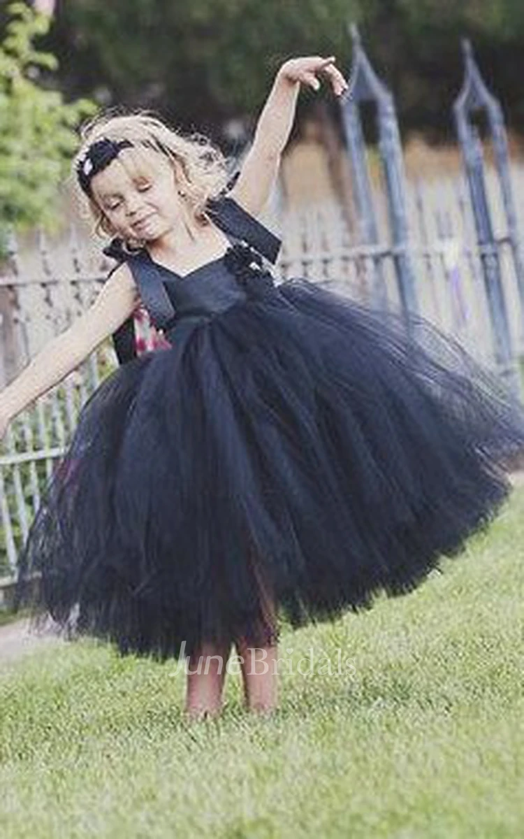 Bow Strap Ruffled Black Flower Girl Tutu Dress With Flower
