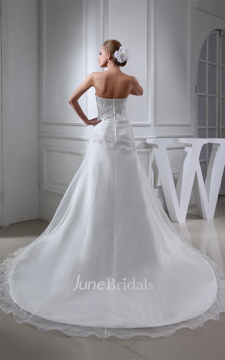 Strapless Ruched Floor-Length Dress with Appliques and Court Train