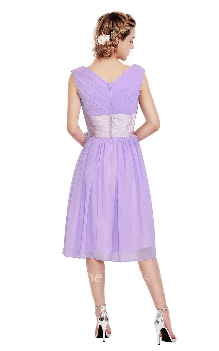 Cap-sleeved V-neck A-line Dress With Bow and Pleats