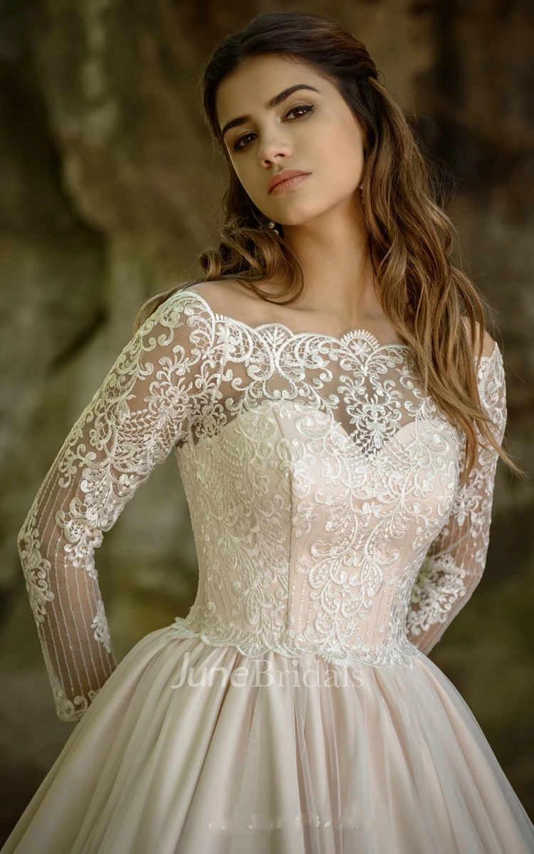 Ball Gown Off-the-shoulder Organza Wedding Dress with Appliques and Ruching