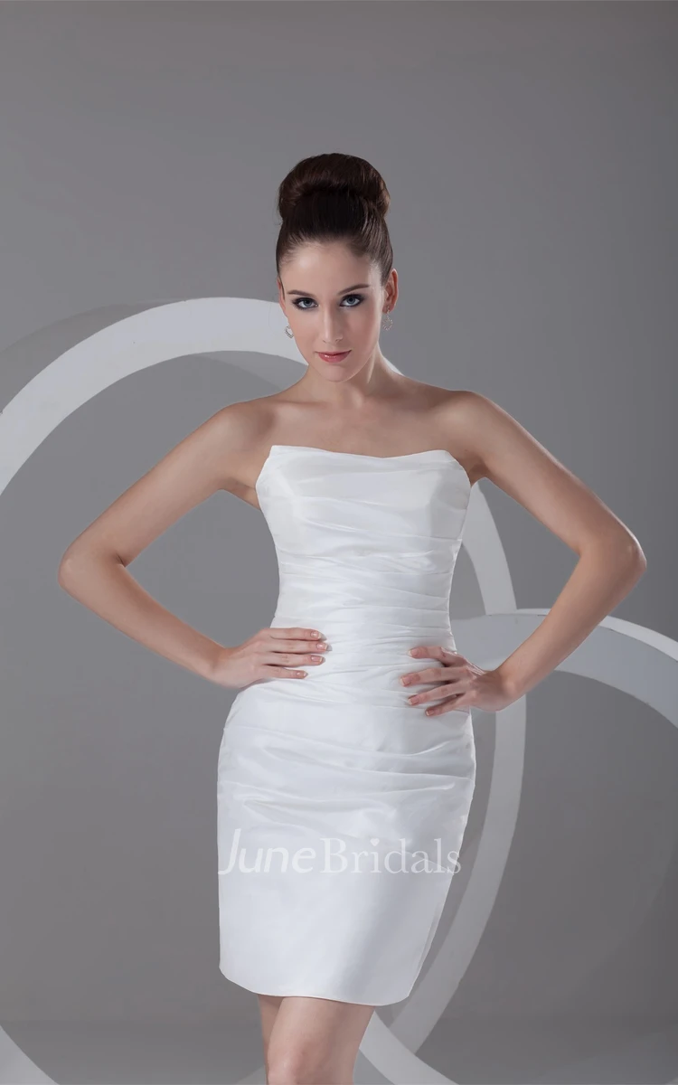strapless short body-fitting dress with ruched design
