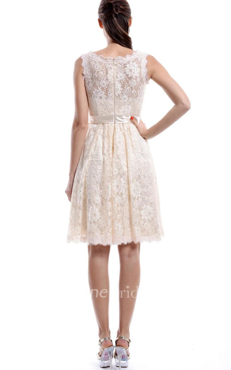 Short Knee-length Strapped Sleeveless Lace Dress