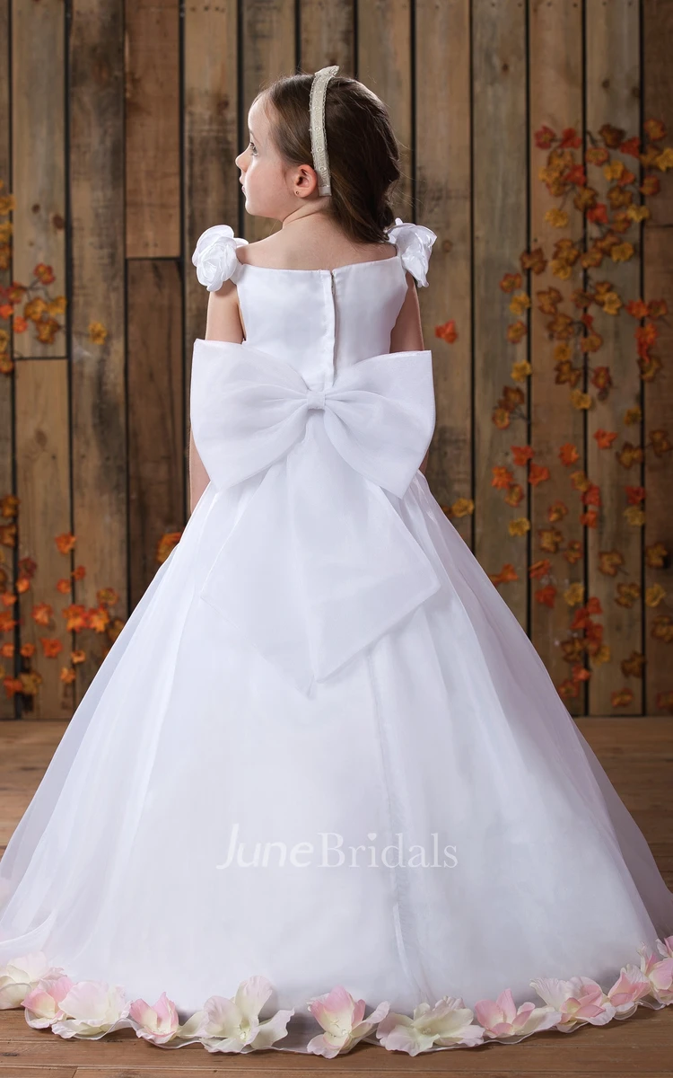 Bateau-Neck Ruched A-Line Flower Girl Dress With Appliques