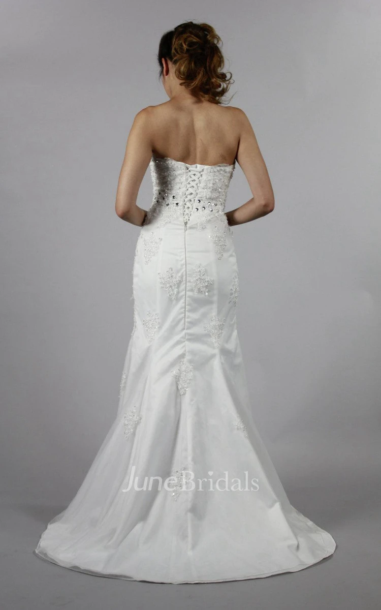 Elegant Mermaid Bridal Gown With Crystal Detailing