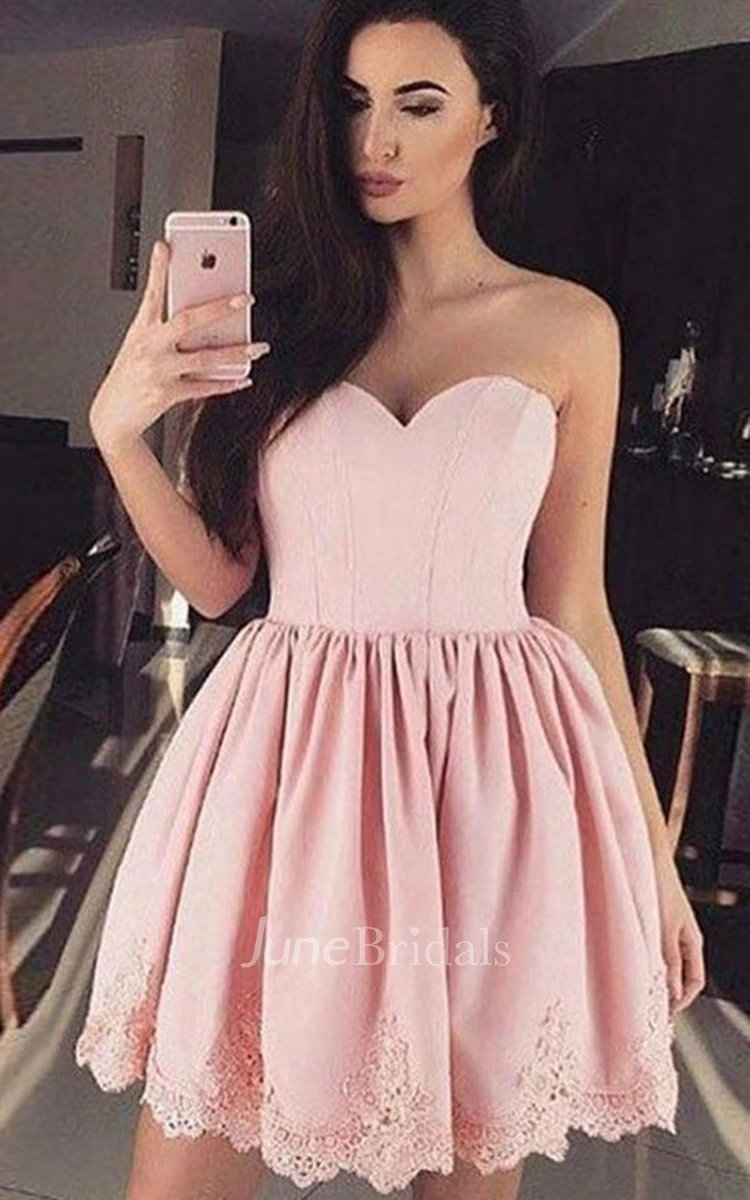 A-line Ball Gown Sweetheart Sleeveless Pleats Ruching Short Mini Lace Homecoming Dress