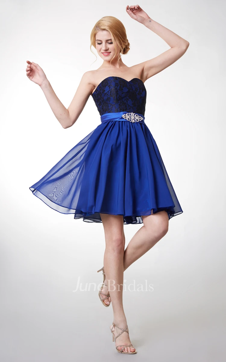 Simplistic and Elegant Strapless Dress Belted Waist With Crystal Detailing