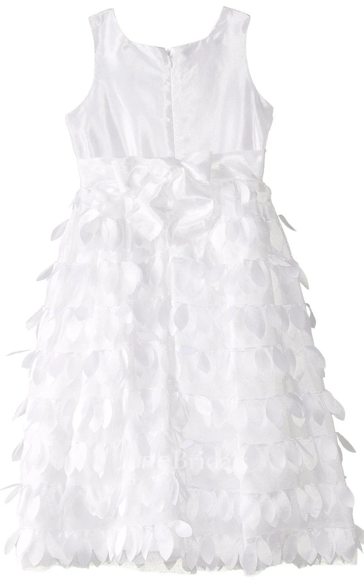 Sleeveless A-line Dress With Petals and Straps