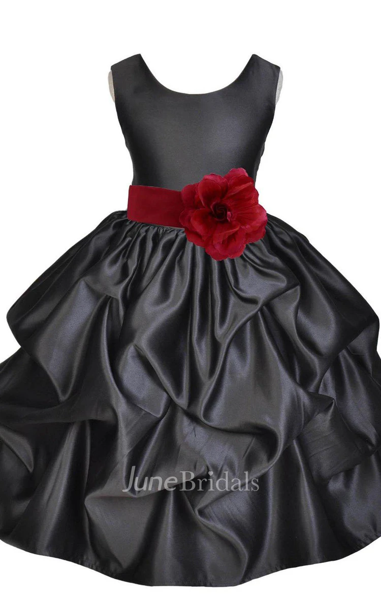 Sleeveless A-line Ruffled Dress With Flower and Bow