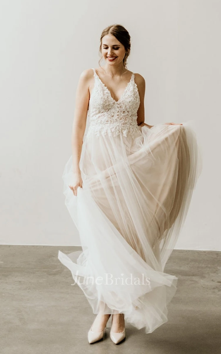 A-line Spaghetti Straps Elegant V-Neck Deep V-Back Romantic Tulle Lace Applique Wedding Dress
