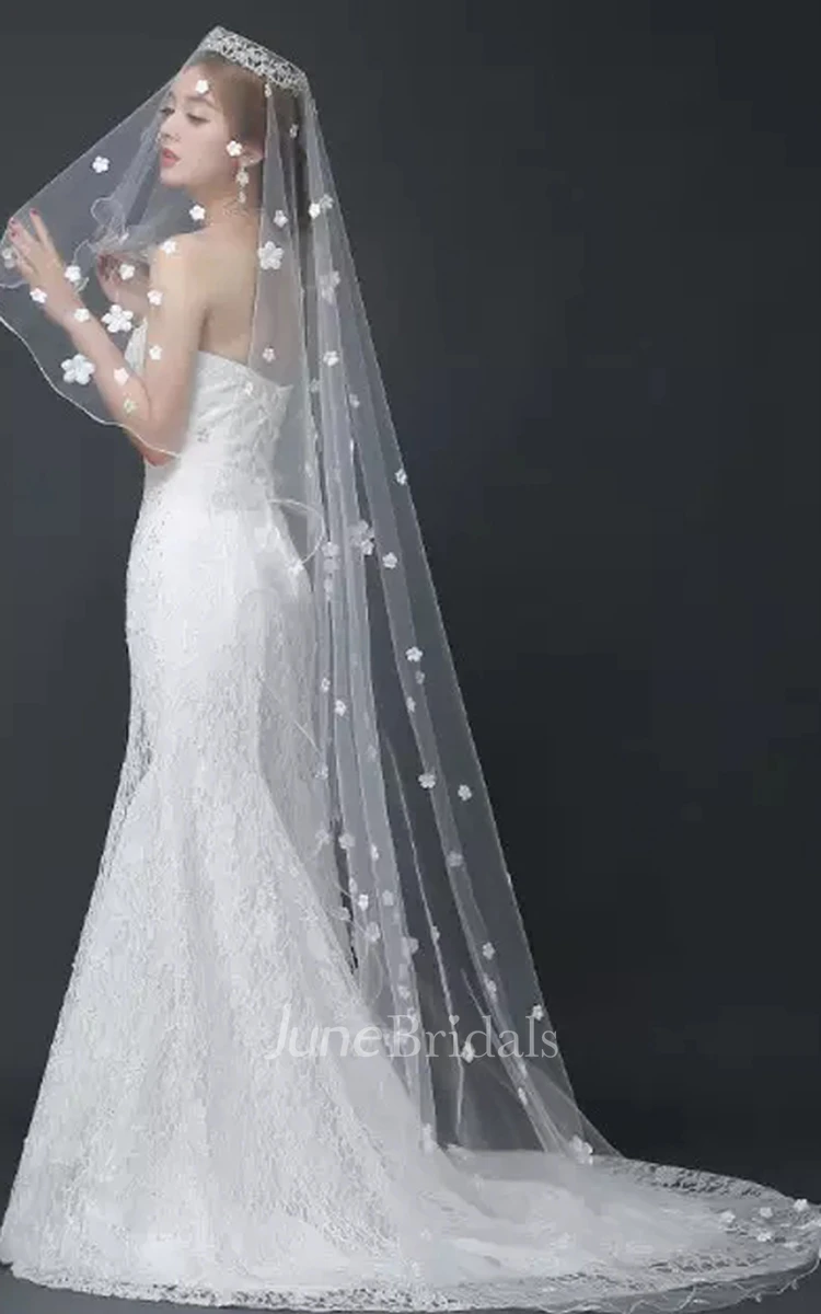 Chapel Tulle Bridal Veil With Flowers